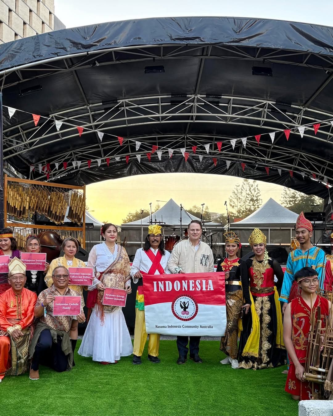 Pesra Gallery - Featured